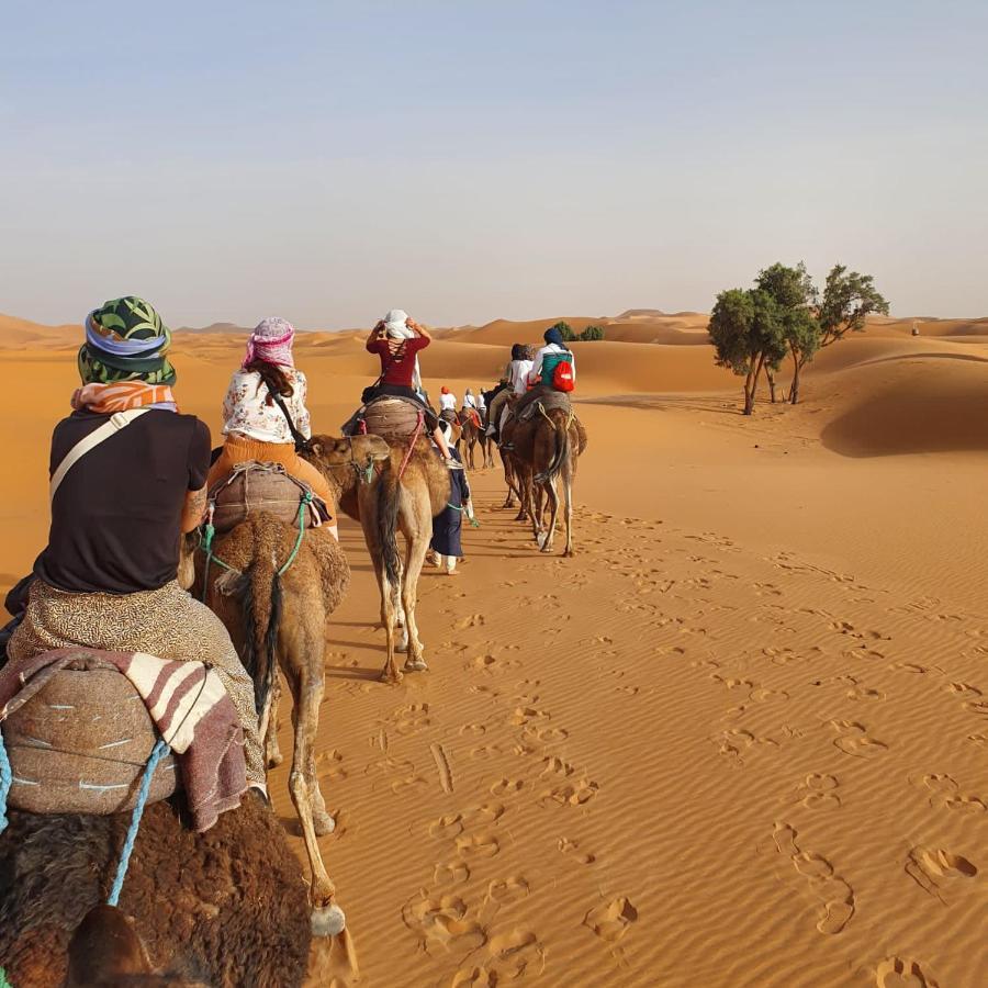 Fabulous Desert Camp เมอร์ซูกา ภายนอก รูปภาพ